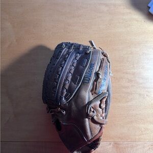 Wilson A2320 baseball glove